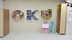 Özel Yuvamız Bakım Merkezi bina içi okuma salonu