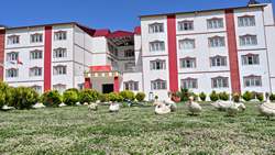 Özel Yuvamız Bakım Merkezi bina önden görünüş